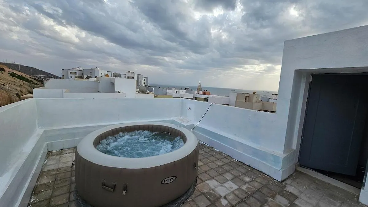 Elegant Villa With Sea View Αγκαντίρ
